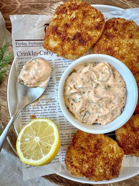 Homemade Cajun Tartar Sauce Recipe Tarter Sauce Spicy, Dipping Sauce For Fish, Cajun Tartar Sauce, Cajun Tartar Sauce Recipe, Salsas Recipes, Best Tartar Sauce, Spicy Tartar Sauce, Tatar Sauce, Best Tartar Sauce Recipe