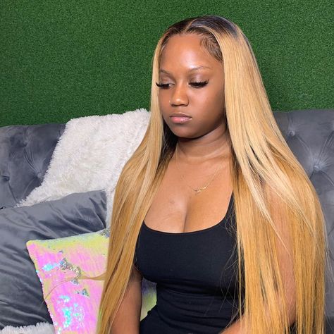 850 LACE QUEEN on Instagram: “Frontal Build A Wig + Custom Color 🌸#TheBeatWay 🌸 20” Frontal & 24”,26”,28” Silky Straight Very Soft I Love 💕” Blonde Hair Sew In, Brown Color Hair, Honey Blonde Ombre, Light Ash Blonde Hair, Honey Blonde Wig, Fav Hairstyles, Blonde Weave, Blonde Ombre Hair, Sew In Wig