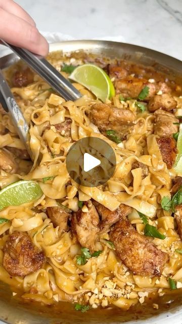 Mallory Austin | Food Blogger on Instagram: "Peanut Chicken Noodles 🍜 COMMENT “PEANUT” to get the recipe sent to your inbox. Or click the link in my bio!

They peanut noodles are tossed in this easy peanut butter coconut milk sauce with tangy lime juice and sriracha. These noodles are perfect for meal prep and the flavors are reminiscent of Pad Thai.

#peanutchicken #padthai #padthainoodles #easymealprep #easymealideas #30minutemeals" Peanut Chicken Noodles, Peanut Butter Chicken Recipe, Peanut Noodles With Chicken, Coconut Milk Sauce, Peanut Sauce Noodles, Chicken Noodles, Noodle Recipe, Peanut Noodles, Austin Food