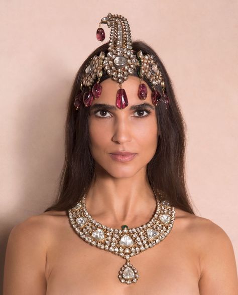 Maharajas & Mughal Magnificence: Christie’s Auctions Off the Historic Al Thani Jewels Simple Jewelry Aesthetic, Nizam Of Hyderabad, Inexpensive Jewelry, Tiffany Diamond, Country Jewelry, Pearl And Diamond Necklace, Influential Women, Jewelry Aesthetic, Cartier Jewelry