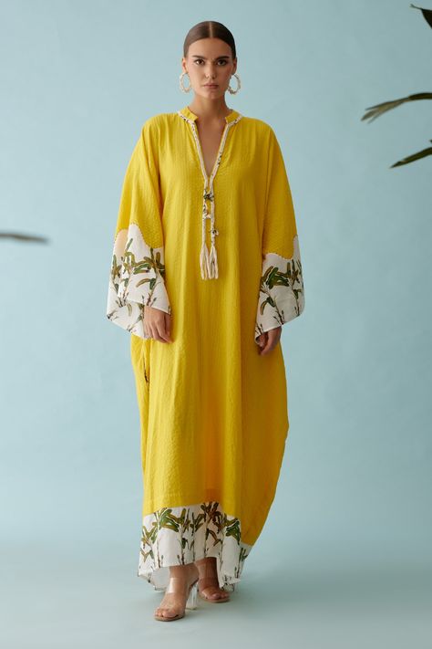 Kaftan Styles For Ladies, Yellow Kaftan, Short Kaftan Dress, Kaftan Style Dresses, Braided Tassels, Cotton Kaftan Dress, Kaftan Pattern, Womens Blouses Summer, Linen Kaftan