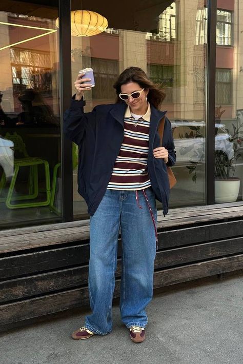 Polo Outfit, Burgundy Jeans, Shirt Fashion, Grey Stripes, Personal Style, Ootd, Stripes, Yellow, Sneakers