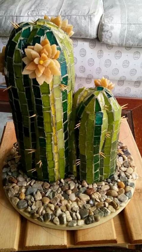 Mosaic Cactus, Mosaic Art Diy, Mosaic Pots, Mosaic Garden Art, Mosaic Animals, Couch Upholstery, Mosaic Art Projects, Mosaic Tile Art, Floral Mosaic