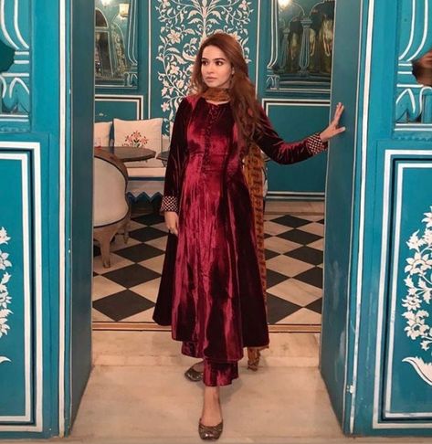 Classy gorgeous velvet dresses for girls Plain Velvet Suit Design, Latest Velvet Dresses, Fancy Maxi, Fancy Maxi Dress, Velvet Outfits, Velvet Suit Design, Disney Luggage, Stitching Designs, Simple Kurta