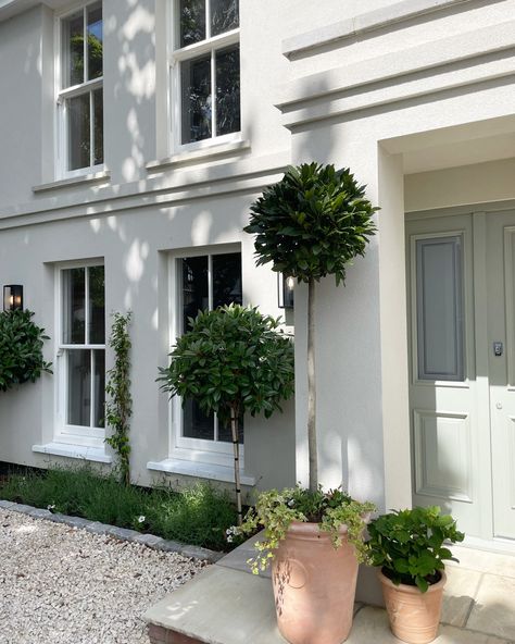 Sandacre — Claire Totman Designs Entrance Planters, Upvc Sash Windows, Timber Front Door, Architecture Render, Cedar House, Porch Entrance, Classic Facade, White Exterior Houses, Front Garden Design