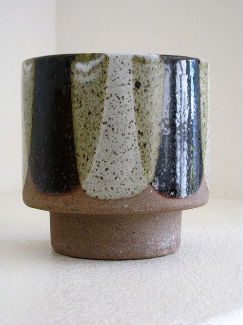 Mid century modern David Cressey planter Architectural Pottery Eames Planters Pottery, Pottery Modern, Mid Century Modern Pottery, Vintage Ceramics, Mid Century Modern Ceramics, Contemporary Pottery, Mid Century Pottery, Modern Pottery, Mid Century Ceramics