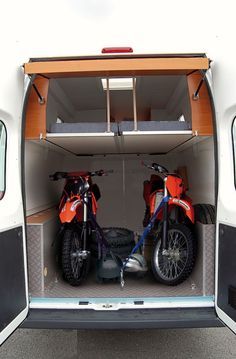 Moto Van Ideas, Moto Van Build, Motocross Camper Van, Sprinter Van Camper, Peugeot Boxer Van Conversion, Custom Camper Vans, Kombi Motorhome, Citroen Nemo Camper, Cargo Trailer Camper