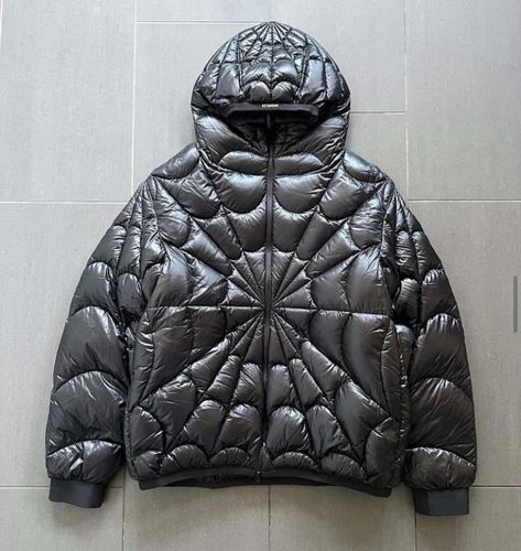 Shtreetwear on X: "Moncler Spider-Man Jacket 🕸️ https://t.co/ZaZ06YyS9j" / X Puffer Jacket Outfit Men, Photoshoot Street, Puffer Jacket Outfit, Lifestyle Photoshoot, Design Moodboard, Aesthetic Lifestyle, Lifestyle Aesthetic, Moncler Jacket, Trends 2023