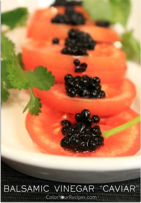 Simple Balsamic Vinegar "Caviar" Recipe • Color Your Recipes Honey Caviar Recipe, Tomato Caviar Recipe, Wine Caviar Recipe, Jelly Caviar, Molecular Caviar, Juice Caviar, Food Pearls, Wine Caviar, Make Balsamic Vinegar