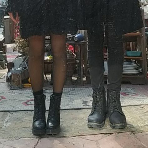 Bestie Aesthetic, Cute Friends, Couple Aesthetic, Dr. Martens Boots, Dr. Martens, Combat Boots, Best Friends, Romance, Boots