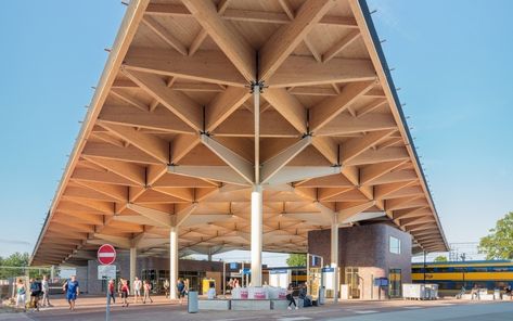 timber roof structure Assen Station - 9401 Assen, Netherlands