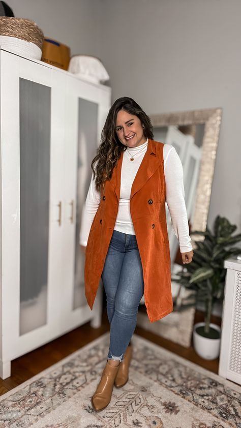 Professor Outfits, Versatile Fall Outfits, Moth Fairy, Preppy Cowgirl, Orange Outfits, Inexpensive Clothes, Perfect Fall Outfit, Stylish Fall Outfits, Fall Outfit Ideas