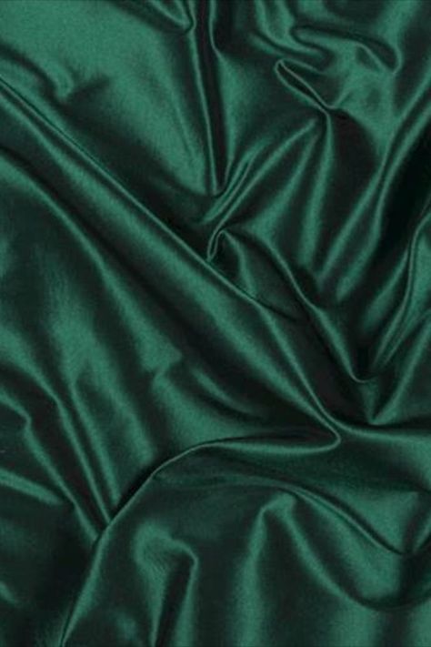 Cozy Background, Christmas Cozy, Fabric Drawing, Silk Kurti, Dark Green Aesthetic, Silk Wallpaper, Royal Green, Girl Birthday Themes, Slytherin Aesthetic