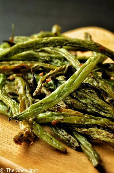 Air Fryer Green Bean Chips Green Bean Chips, Hflc Recipes, Green Beans Chips, Dehydrated Green Beans, Diy Chips, Bean Chips, Veggie Chips, How To Make Greens, Green Bean Recipes