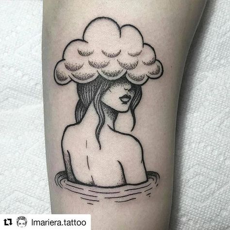 #Repost @lmariera.tattoo ・・・ Head in the clouds #blackworkers #blackworktattoo… Cloud Tattoos, Petit Tattoo, Kunst Tattoos, Tattoo Zeichnungen, Cloud Tattoo, Tattoo Girls, Sternum Tattoo, 캐릭터 드로잉, Black Ink Tattoos