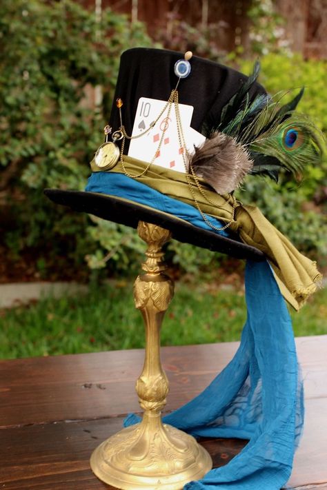 Mad Hatter Top Hat, Alice In Wonderland Mad Hatter, Wonderland Mad Hatter, Mad Hatter Costume, Alice In Wonderland Tea Party Birthday, Alice Tea Party, Mad Hatter Hat, Alice In Wonderland Wedding, Mad Hatter Party