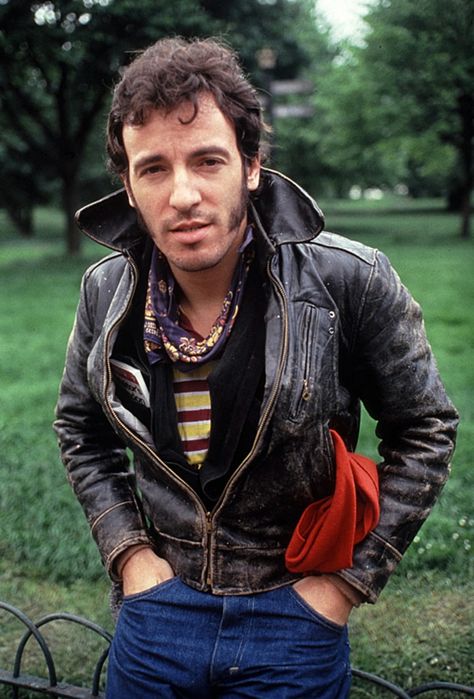 Bruce Springsteen The Boss, Ed Sullivan Show, Allen White, Jeremy Allen White, E Street Band, Roy Orbison, Born To Run, Hair Starting, Tony Awards