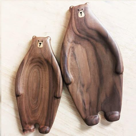 Meat Bread, Arte Doodle, Bear Shape, Bamboo Construction, Wood Creations, Wood Carving Art, Ebony Wood, Whittling, Cute Bear