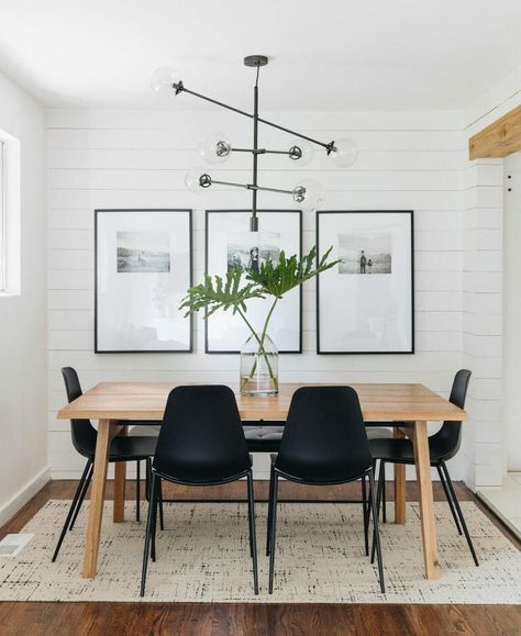 A Guide to Decorating with Black and White | Articulate Dining Room Style, Dining Room Inspiration, Room Style, Dining Room Design, Room Table, Apartment Living, Home Fashion, Dining Room Decor, Dining Room Table