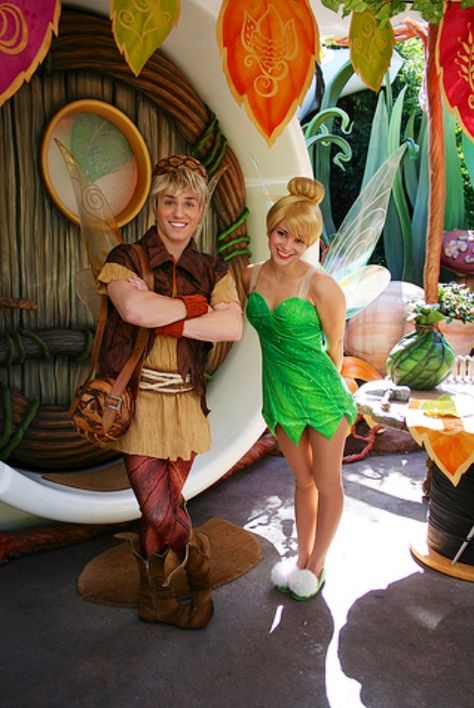 <3 Terence and Tink <3 Tinker Bell And Terence Costume, Tink X Terence, Tinkerbell And Terence Costume, Tinkerbell And Terence, Friends Costumes, Disney Cosplay Ideas, Tinkerbell Cosplay, Tinkerbell Costume, Disney Characters Costumes