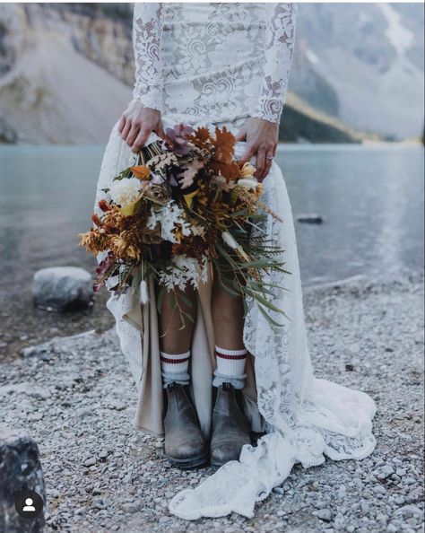 Fall Mountain Elopement Dress, Blundstone Wedding, Argentine Wedding, Wedding Dress Elopment Mountain, Mountain Winter Wedding Elopement, Jurassic Wedding, Fall Mountain Elopement, Blundstone Chelsea Boots, Boho Winter Wedding