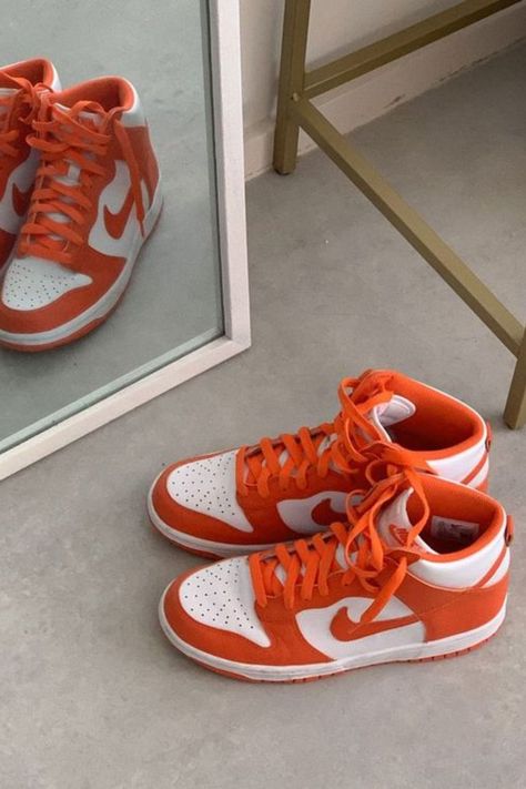 Orange Nike Shoes, Orange Jordan, Balenciaga Adidas, Daily Shoes, Adidas Boots, Sam & Cat, Nike Design, Nike Fashion Shoes, Sneaker Lovers