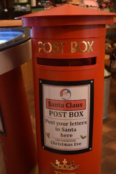 Christmas Post Box Ideas, Xmas Post Box, Post Box Diy, Diy Pringles, Santa's Grotto, Christmas Grotto, Antique Mailbox, Santa Mail, Letters To Santa