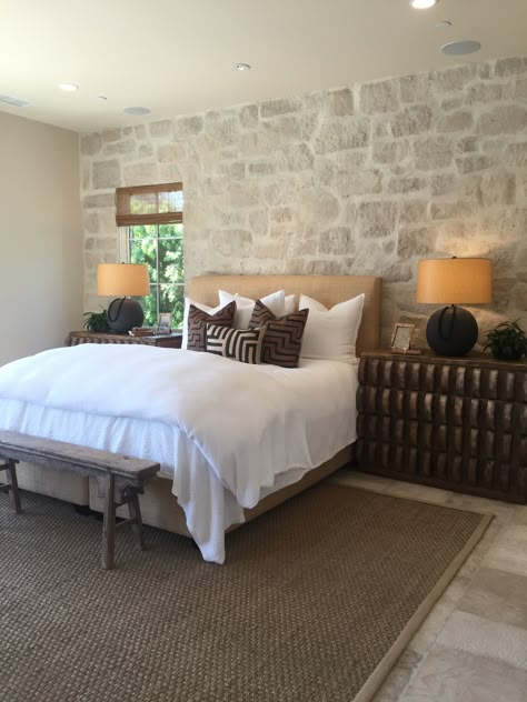 Stone Wall Family Room, Cobblestone Accent Wall, Stone Accent Walls Bedroom, Accent Walls Behind Beds, Accent Rock Wall, Stone Walls Bedroom, Stone Feature Wall Bedroom, Faux Stone Bedroom Wall, Bedroom With Rock Wall