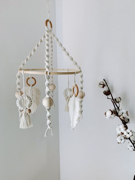 Macrame Baby Mobile, Mobile Bebe, Baby Crib Mobile, Hanging Nursery Mobile With Wooden Beads and Macrame Feathers, Expecting Mom Gift - Etsy Australia Makramee Baby, Macrame Baby Mobile, Boho Baby Room, Macrame Baby, Mobile Hanging, Macrame Feathers, Crib Toys, Expecting Mom Gifts, Neutral Boho