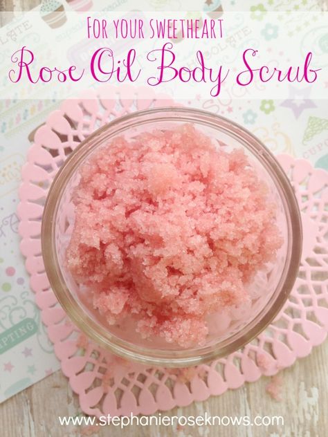 Rose Oil Body Scrub - simple to make and leaves you smelling like roses. Body Scrub Recipe, Diy Rose, Homemade Oil, Sugar Scrub Recipe, Face Scrub Homemade, Diy Body Scrub, Sugar Scrub Diy, Diy Scrub, Scrub Recipe