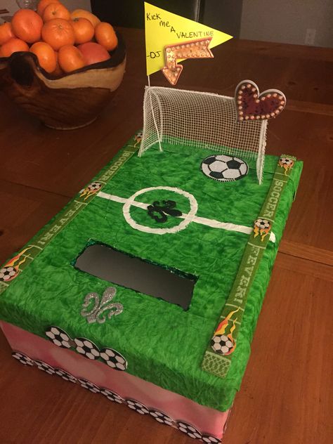 Soccer Ball Valentine Box Ideas, Soccer Valentines Boxes, Soccer Valentine Box Ideas, Girls Valentines Boxes, Diy Valentines Box, Valentine Boxes For School, Kids Valentine Boxes, Valentine Card Box, Boyfriend Crafts