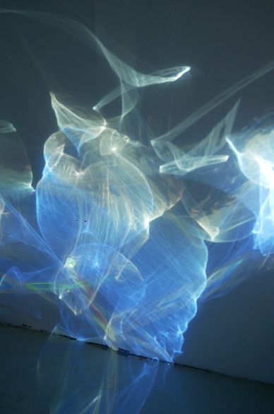 Light Art Aesthetic, Underwater Art Installation, Air Art Installation, Immersive Light Installation, Fragments Of Light, Light And Space Art, Water Lighting Effect, Light Projection Installation, Lighting Art Installation