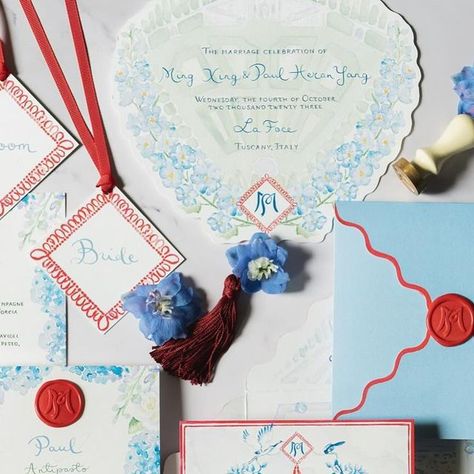 CREATIVE WEDDINGS & PARTIES on Instagram: "The red and blue stationary wedding project created for M&P for their celebration.  The two colours matching together as per traditions thus evolved into a creative way of shaping the invites, the rsvp cards, the programs and the ceremony booklet.  An elegant and classic -yet unique-assembly which matched every detail of the creative design. Photo @davidbastianoni @alessiafrancophotographer  Stationary project @stationery_stories  Event design and production @designanarchystudio   #weddingstatiomary  #weddinginspired  #asianwedding  #bluewedding  #redandblue  #weddingintuscany  #lafoce" Blue Red Wedding, Tuscany Wedding, Asian Wedding, Red Wedding, Traditional Wedding, Blue Wedding, Rsvp Card, Styled Shoot, Event Design