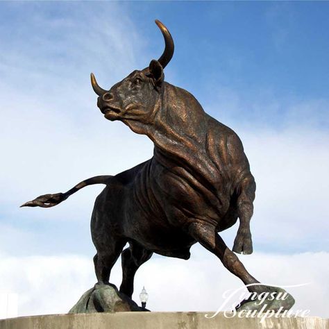 Professional Casting Bronze Charging Bull Statue , Find Complete Details about Professional Casting Bronze Charging Bull Statue,Bronze Charging Bull Statue,Bronze Charging Bull Statue,Bronze Charging Bull Statue from Sculptures Supplier or Manufacturer-Hebei Jingsu Import And Export Trade Co., Ltd. Bull Images, Bull Sculpture, Charging Bull, Bull Painting, Bronze Sculpture Animal, Bull Tattoos, Bull Art, Statues For Sale, Sculptures Céramiques