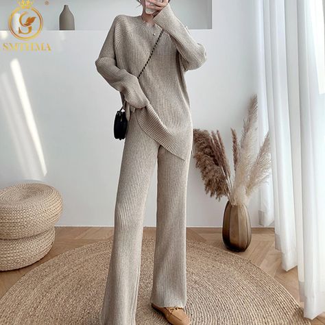 Wide Leg Pants Suit, Knitted Two Piece, Suits Korean, Wide Leg Pant Suit, Yellow Clothes, Summer Shorts Denim, Hijab Outfits, Casual Wide Leg Pants, Korean Casual