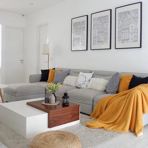 Inspiring Living Room Decorating Ideas ... #livingroom #livingroomideas #cozylivingroom Furnitur Ruang Keluarga, Modern Boho Living Room, Yellow Living Room, Bright Living Room, Trendy Living Rooms, Design Living Room, Boho Living Room, A Living Room, Large Living Room