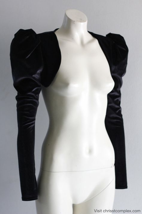 Velvet Bolero Jacket Puff Sleeve Gothic Goth Cosplay Steampunk Black Cropped. Sexy, Edgy and Extremely Chrisst. Special Online Price. Nadja Cosplay, Classy Goth, Velvet Bolero, Goth Cosplay, Steampunk Black, Steampunk Goth, Wardrobe Black, Vintage Steampunk, Offbeat Bride