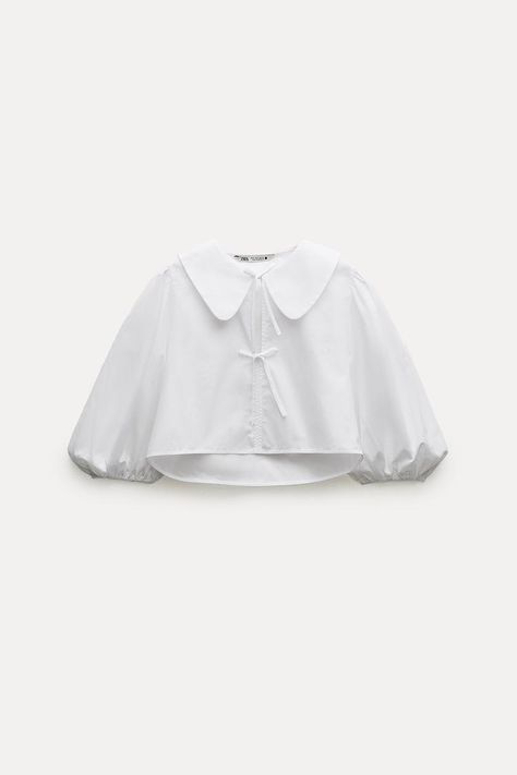 ZW COLLECTION CROPPED POPLIN BLOUSE - White | ZARA Spain Short Blouse, Poplin Blouse, Bandeau Crop Top, Short Blouses, Pink Tweed, Cropped Knit Sweater, Crochet Coat, Zara Shirt, Zara Crop Top