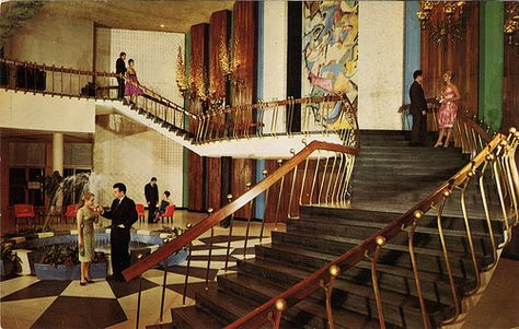 The Concord Hotel, Kiamesha Lake NY - resort in the Borscht Belt of the Catskills - demolished in 2000 Concord Hotel, Catskill Hotel, Catskill Resorts, Lost Photos, The Catskills, Catskill Mountains, Vintage Hotels, Interior Stairs, Abandoned Houses