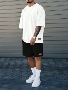 Oversized Tshirt Outfit Men, Oversized Tshirt Outfit, Black Shorts Outfit, Oversize Tshirt Outfits, Guys Fashion Casual, Foto Top, Mens Shorts Outfits, Eric Cartman, Classy Outfits Men