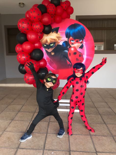 Miraculous Ladybug party for my daughter Meraculis Ladybug Birthday, Miraculous Ladybug Party Ideas Diy, Maraculas Ladybug Birthday Party, Miraculous Ladybug Birthday Party Decor, Ladybug Birthday Party Decorations, Miraculous Ladybug Birthday Party Ideas Cake, Ladybug Decorations Party, Miraculous Ladybug Birthday Theme, Miraculous Party Ideas