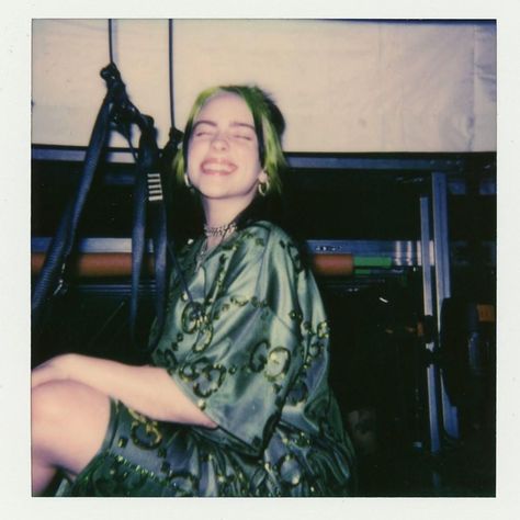 Billie Eilish Pics, Bossa Nova, Fav Celebs, Black & White, Green Hair, Nicki Minaj, Favorite Person, Billie Eilish, Celebrity Crush