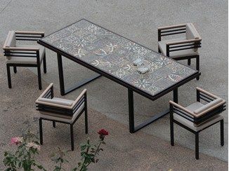 Rectangular garden table XENIA | Aluminium garden table - Efasma Metal Picnic Tables, Rectangular Garden, Iron Furniture Design, Geometric Furniture, Garden Furniture Design, Balcony Table And Chairs, Luxury Dining Tables, Metal Outdoor Furniture, Diy Furniture Decor