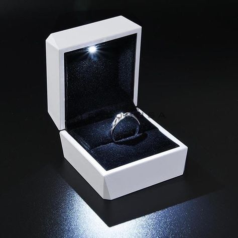 Wedding Proposal LED Light Jewelry Ring Box Single/ Double Options Unique Engagement Ring Box, Black Jewelry Rings, Engagement Ring Boxes, Girls Jewelry Box, Light Jewelry, Jewelry Display Box, Precious Rings, Velvet Jewelry, Light Earrings