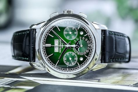 A brand-defining watch for the ‘Holy Trinity’ watchmaker, the Patek Philippe ref. 5270P is presented in platinum with a contemporary emerald green sunburst dial. Manchester United Kingdom, Leather Folder, The Holy Trinity, Victorinox Swiss Army, Ulysse Nardin, Philippe Model, Holy Trinity, Swiss Army, Patek Philippe