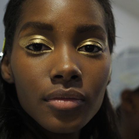 Gold Makeup Looks, Midas Touch, Gold Eyeshadow, Gold Makeup, Editorial Makeup, Creative Makeup, Brown Skin, Beauty Inspiration, Beauty Make Up