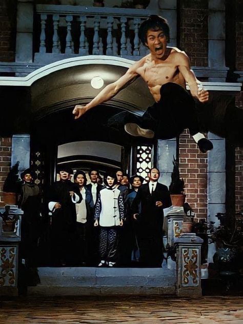 Bruce Lee Kung Fu, Bruce Lee Poster, Bruce Lee Movies, Bruce Lee Pictures, Bruce Lee Art, Bruce Lee Martial Arts, Kung Fu Movies, Bruce Lee Quotes, Bruce Lee Photos