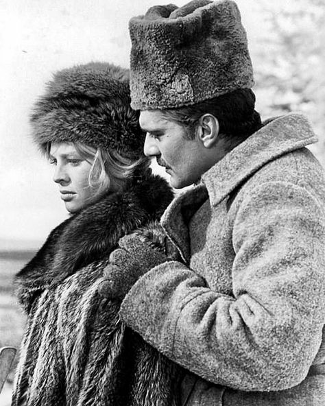 Julie Christie & Omar Sharif - Doctor Zhivago (1965) Doctor Zhivago Book, Dr Zhivago Movie, Doctor Zhivago, Omar Sharif, David Lean, Gena Rowlands, Michelangelo Antonioni, Alec Guinness, Jacqueline Bisset