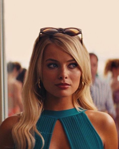 MODELCALIFORNIA on Instagram: “Dear me, one day I’ll make you proud. — Charlotte Eriksson Margot Robbie (@margotrobbie) in The Wolf of Wall Street (2013) directed by…” Margo Robbie Wolf Of Wall Street Outfits, The Wolf Of Wall Street Margot Robbie, Margot Robbie Wolf Of Wall Street Hair, Charlotte Eriksson, Margaret Robbie, Margot Robbie Wolf, Margot Robbie Hair, Greys Anatomy Men, Margot Robbie Style