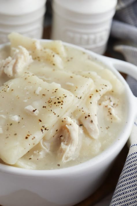 Cracker Barrel Dumplings Recipe, Cracker Barrel Dumplings, Cracker Barrel Chicken And Dumplings Recipe, Cracker Barrel Chicken And Dumplings, Chicken Receipe, Bisquick Chicken, Like Water For Chocolate, Cracker Barrel Chicken, Salads To Make